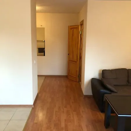 Azkalna Ielas Apartamenti Valmiera