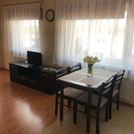 Azkalna Ielas Apartamenti Apartman *